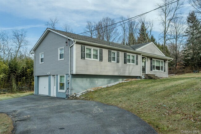 Building Photo - 1462 NY-17A