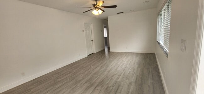 Building Photo - 9077 W Highland Pines Blvd