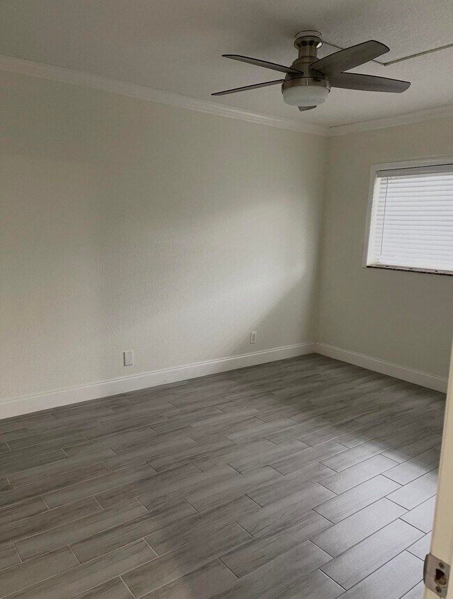Foto del edificio - 2820 SW 22nd Ave