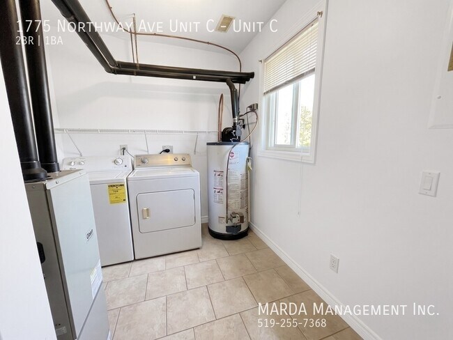 Photo du bâtiment - CHARMING 2 BED/1 BATH FOUR-PLEX APARTMENT IN SOUTH CAMERON + UTILITIES