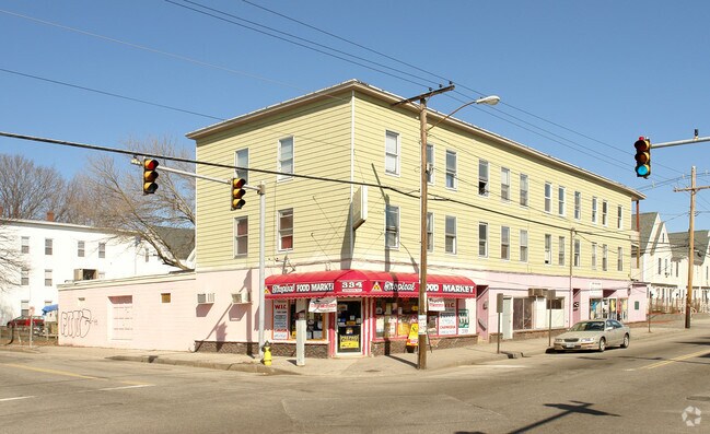 Building Photo - 334 Union St