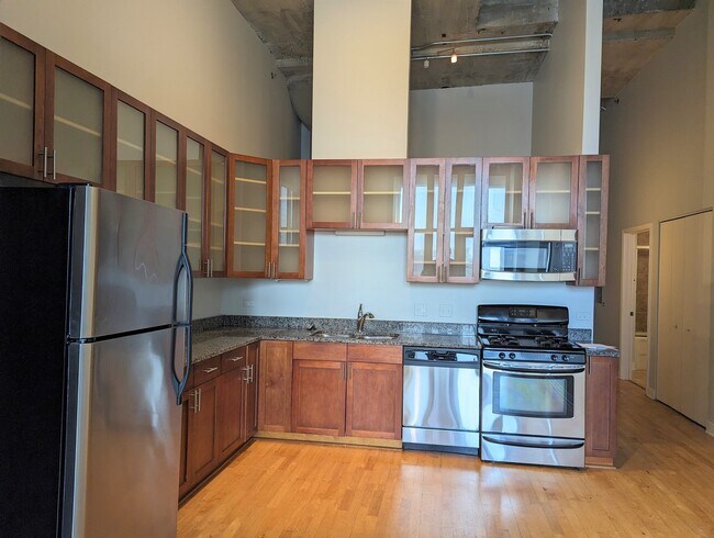Foto del edificio - 320 E 21st St