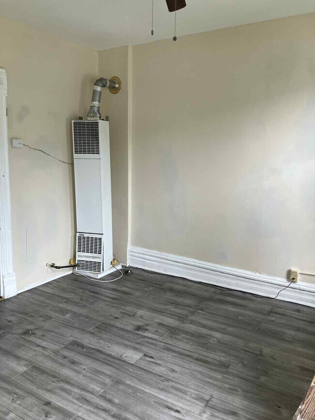 Foto del edificio - 1723 W 17th St