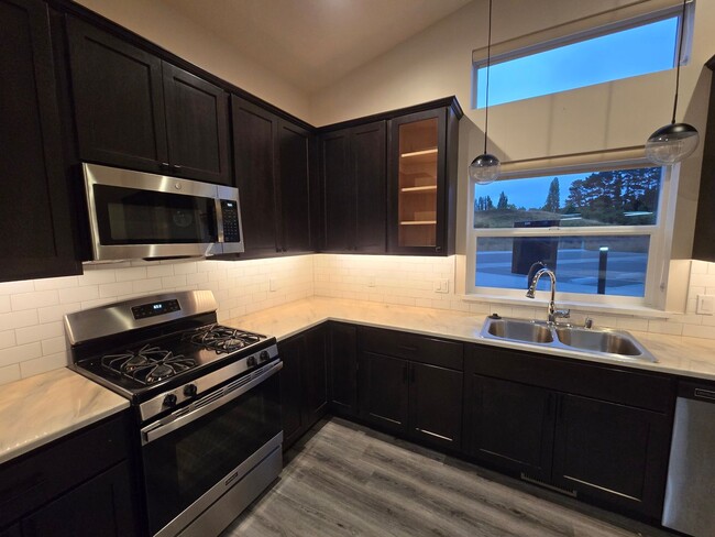 Building Photo - Senior Living Community (55+) - Built In 2...