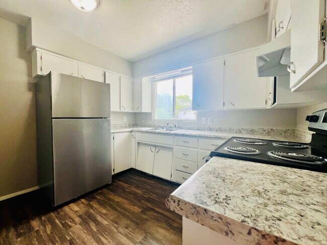 Cocina - 215 Miriam Dr