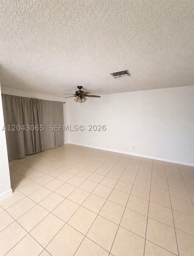 Foto del edificio - 8475 SW 156th Ct