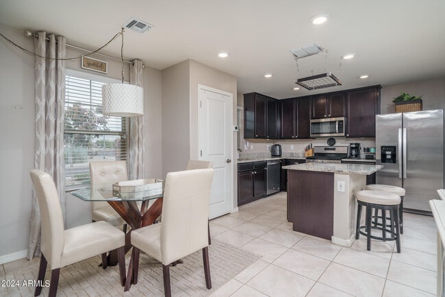 Building Photo - 3825 S 79th Dr