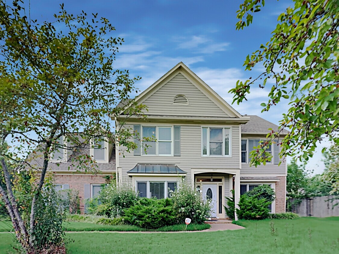 627 Old River Cove House Rental in Cordova, TN