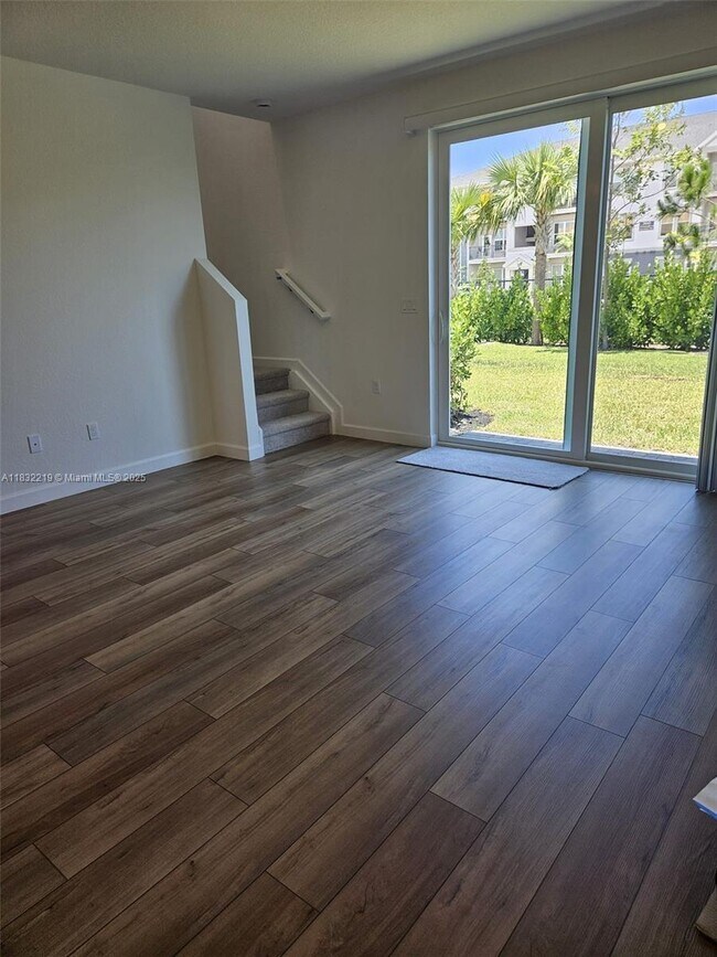 Foto del edificio - 319 SE Crossoak Ln