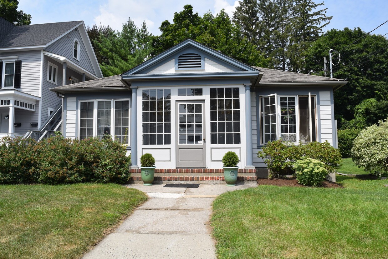 4 Grand St Unit 1, Bethel, CT 06801 Apartments in Bethel, CT