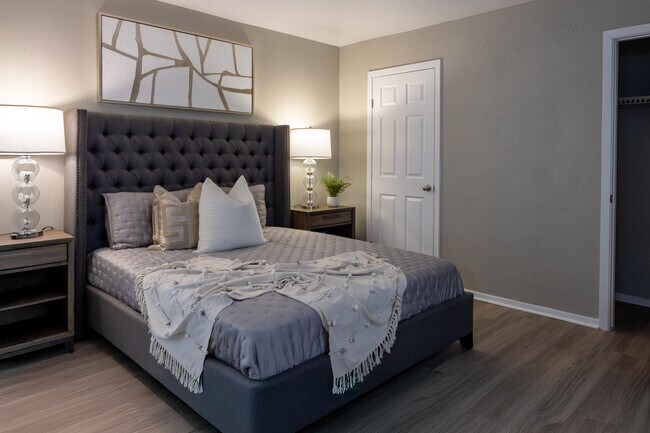 Foto del edificio - RIVERBEND