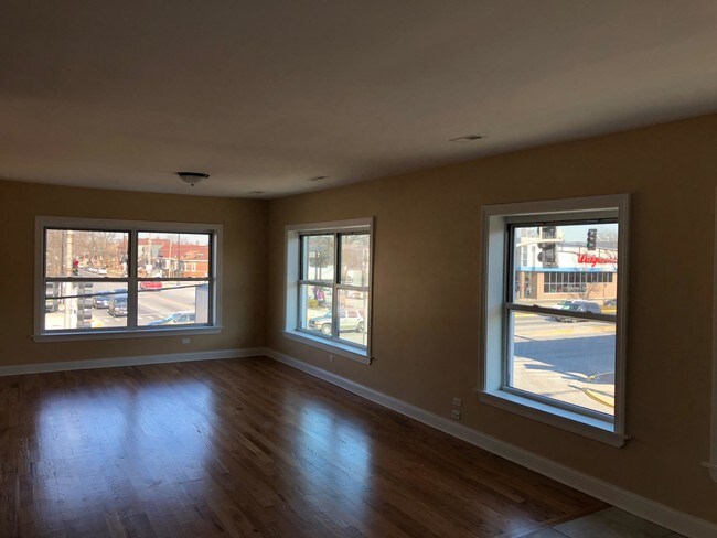 Building Photo - 2 bedroom in Cicero IL 60804