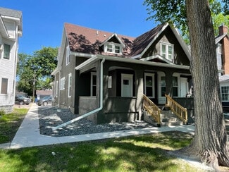 Building Photo - 1105 5th Ave S