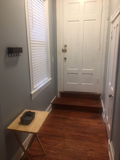 Foto principal - 24 E Madison St