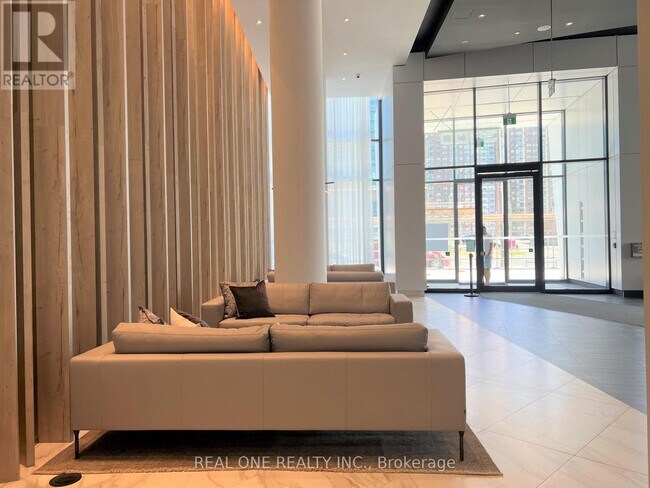 Photo du bâtiment - 3900 Confederation Pkwy