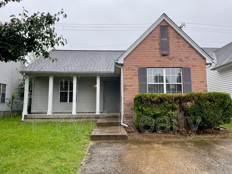 Primary Photo - 1006 Looby Cir