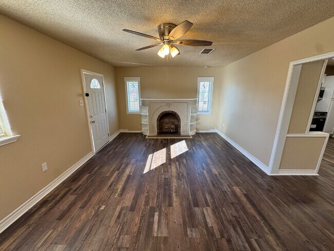 Foto del edificio - House Located Minutes Away From Texas Tech University!