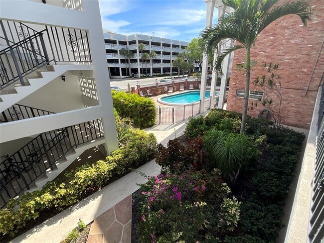 Foto del edificio - 2424 NE 9th St
