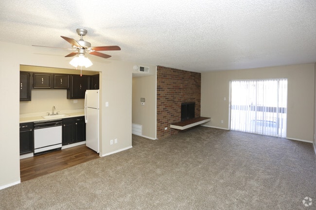 2BR, 1BA - 850 SF - Aspire Colorado Springs
