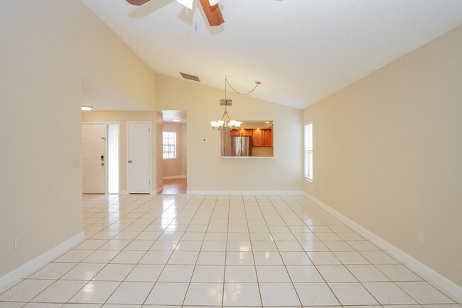 Foto del edificio - 1019 Apopka Woods Ln