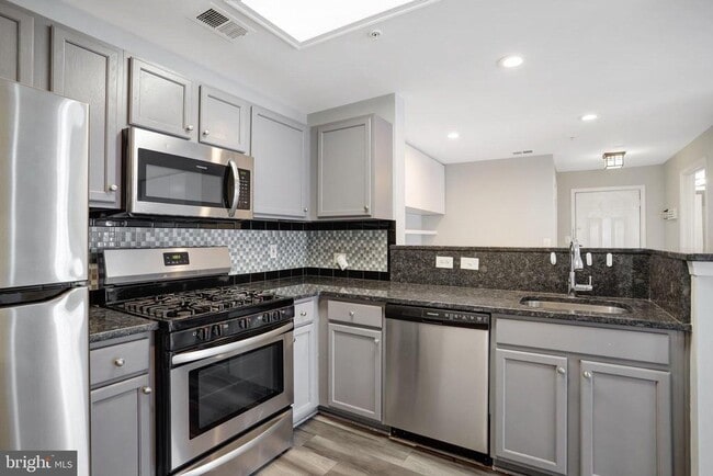 Foto del edificio - 144 Pasture Side Way