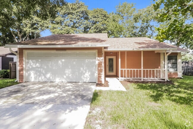 Building Photo - 18314 Swan Lake Dr