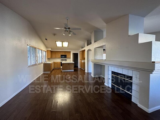 Building Photo - 4200 Overland Pl