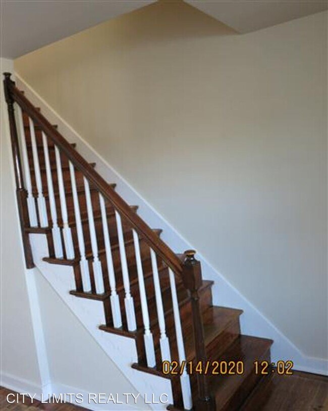 Foto del edificio - 3 br, 1 bath House - 1415 CALDER ST