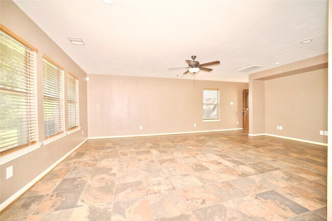 Foto del edificio - 18402 Westgate Springs Ln