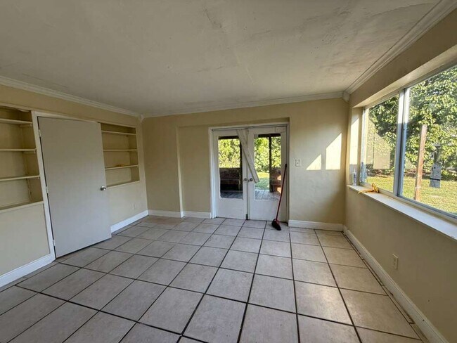 Foto del edificio - Large 4-1 house