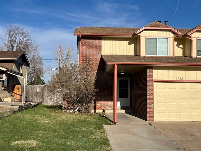Building Photo - 5938 Newcombe Ct