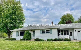 Building Photo - 202 E Goodland St