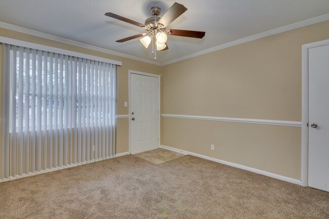 Building Photo - New Conrex Listing