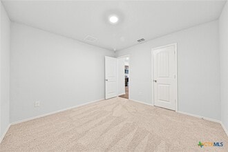 Building Photo - 813 Indigo Wy
