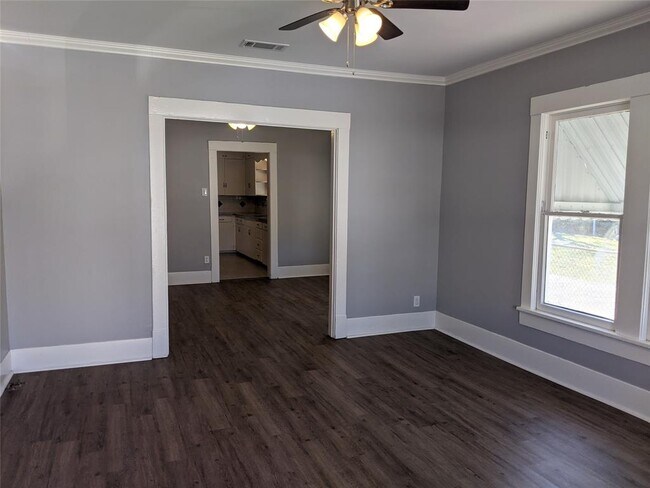 Building Photo - 6732 Avenue R