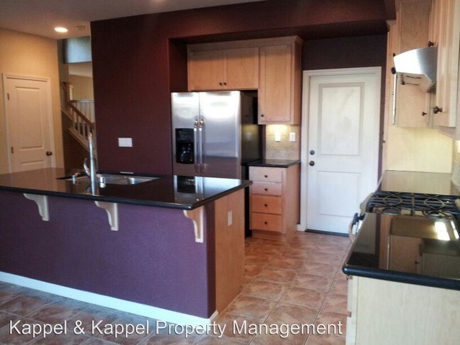 Foto del edificio - 396 Mountain Meadows Dr