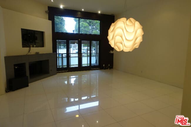 Foto del edificio - 3950 Vía Dolce