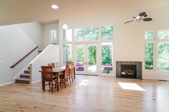 Building Photo - Brand New 4-Bedroom Home in Forest Park – ...
