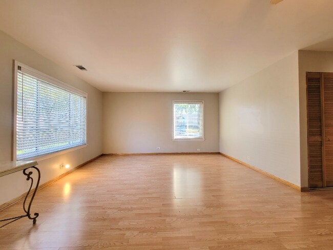 Foto del edificio - 1024 Cove Dr