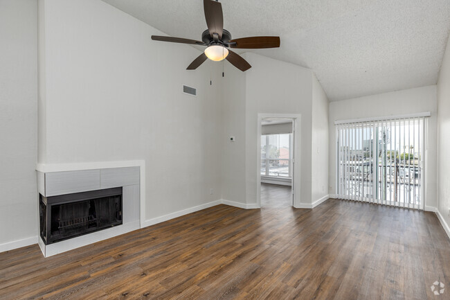 1BR, 1BA - 634SF - A1 - Living Area - Renovated units with private garage!