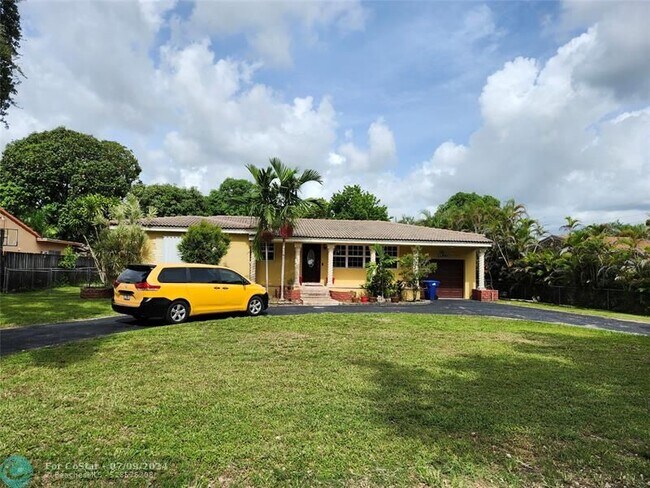 Building Photo - 13350 NW 1st Ave