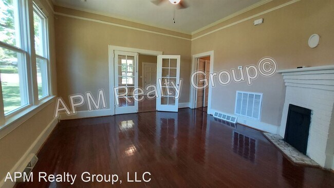 Building Photo - 2 br, 1 bath House - 4305 Ridgewood Ave