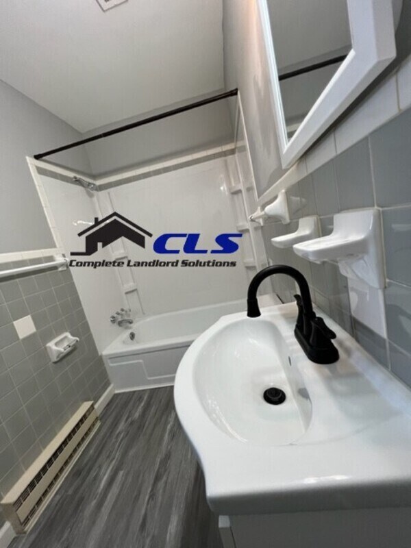 Foto del edificio - 532 W Mulberry St