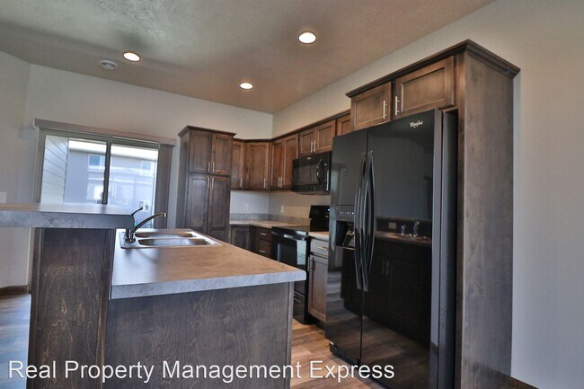 Foto del edificio - 3 br, 2 bath Apartment - 7119-7121 S Hanso...