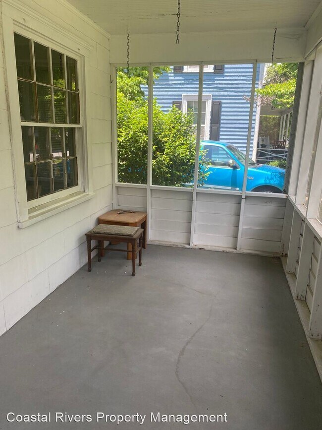 Foto del edificio - 3 br, 2 bath House - 525 E 2nd Street