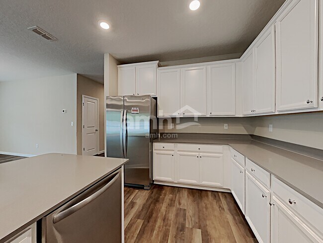 Foto del edificio - 109 Stone Arbor Ln