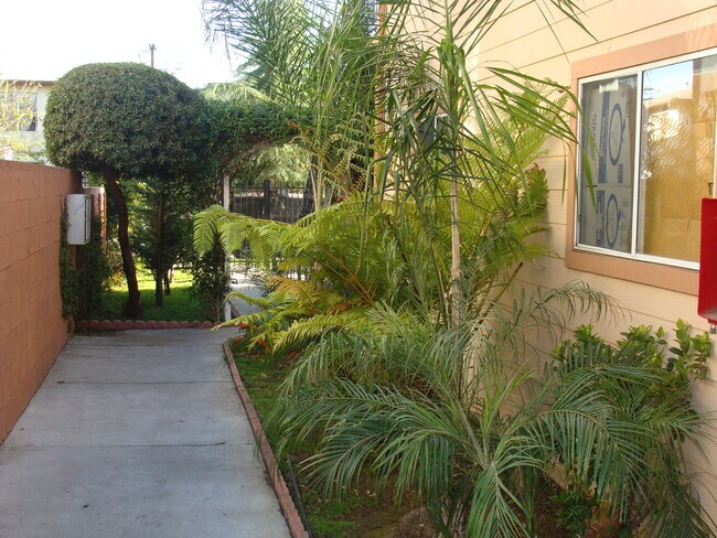 Foto del edificio - 14223 Calvert St