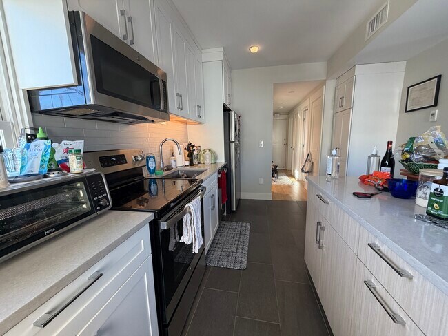 Foto del edificio - 208 Banks St