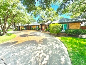 Building Photo - 9306 Utica Dr
