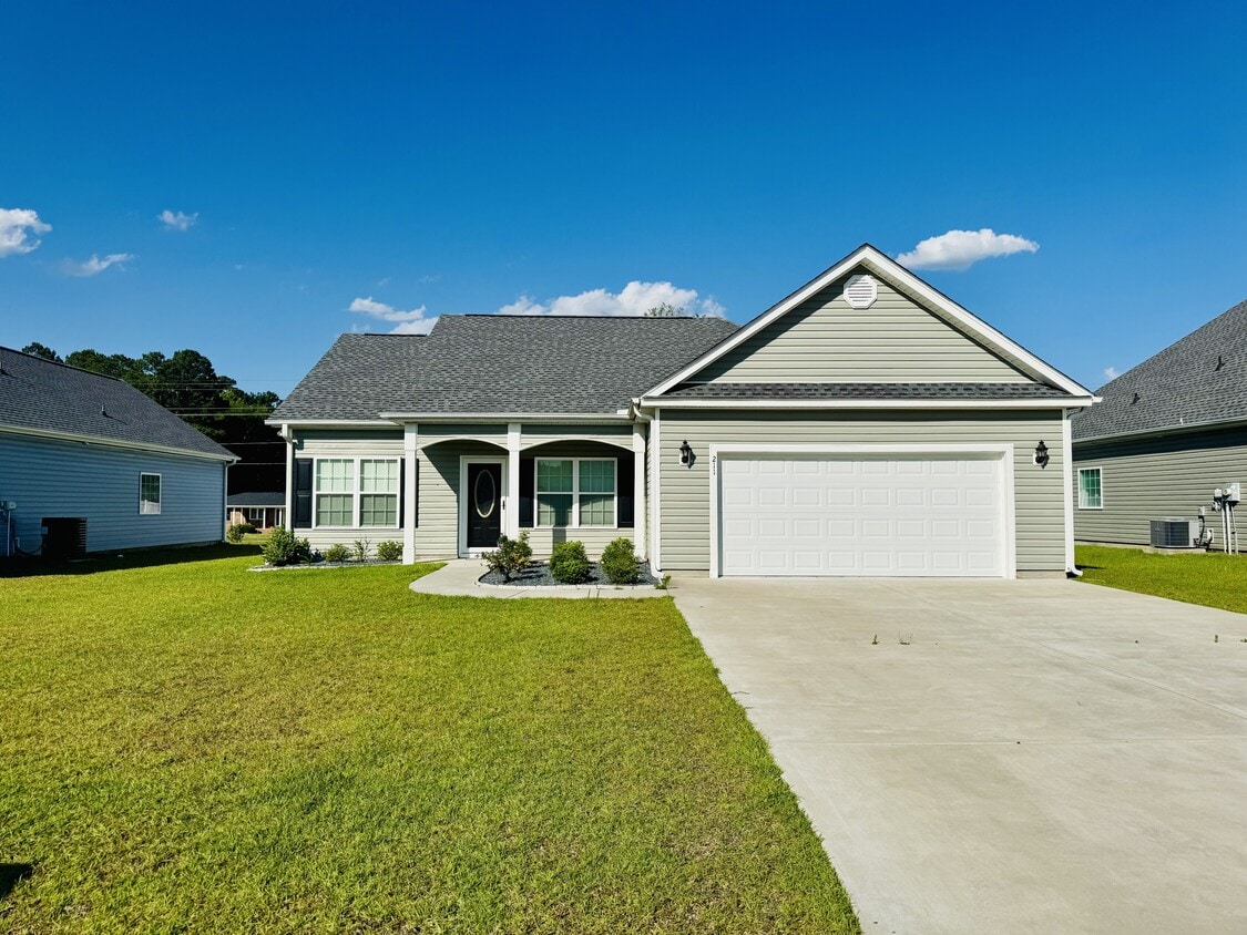Primary Photo - 211 Copperwood Lp